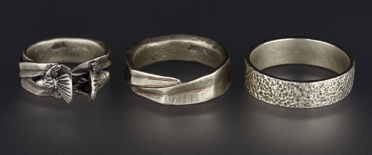 Aaron Brown, Rings