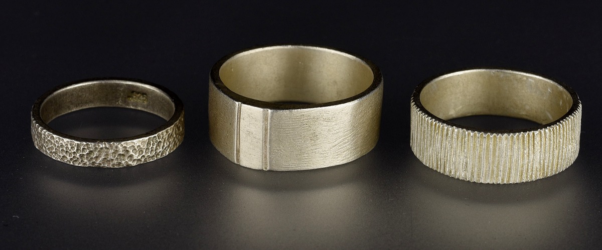 Aaron Brown, Rings