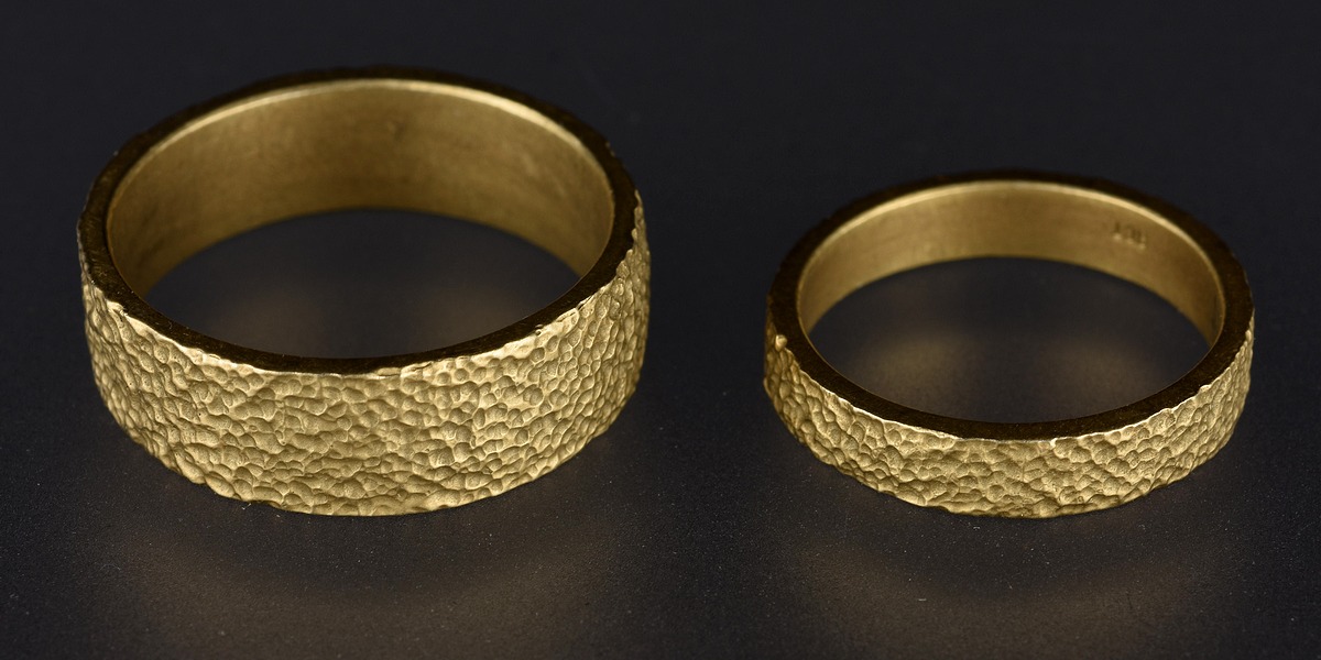 Aaron Brown, Rings